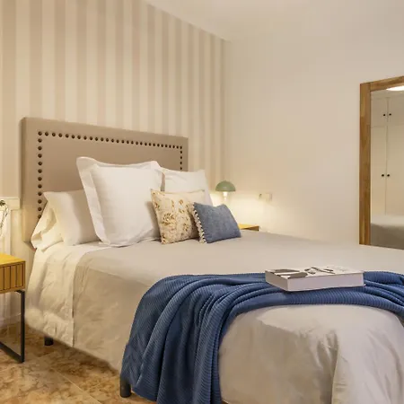 Pink Medsea Apartment *