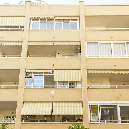 Pink Medsea-amplio Apto Junto A La Playa Del Cura Apartamento Torrevieja