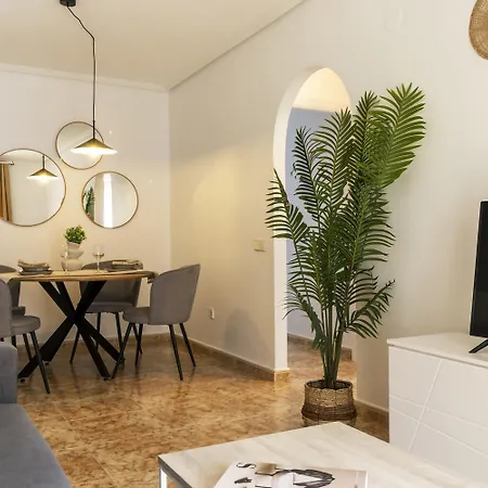 Pink Medsea-amplio Apto Junto A La Playa Del Cura Apartamento