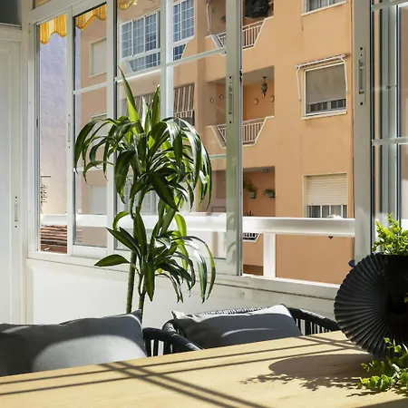 Apartamento Pink Medsea-amplio Apto Junto A La Playa Del Cura *