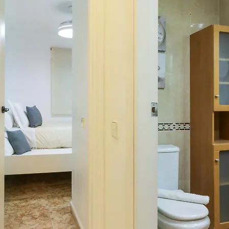 Apartamento Pink Medsea-amplio Apto Junto A La Playa Del Cura Torrevieja
